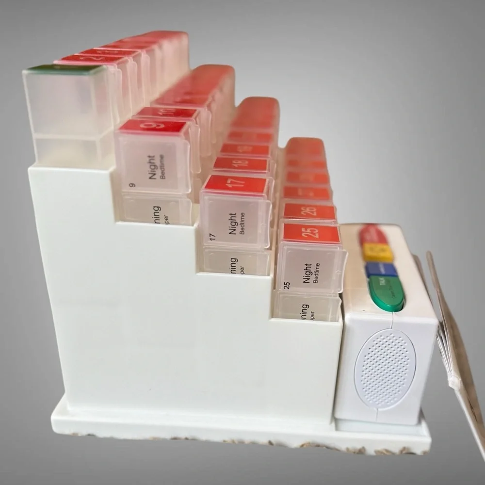 Pill Organizer System with Talking Alarm Clock reminder 4 Times a Day 31 Day NEW - Picture 15 of 15